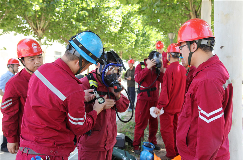 1-1PP1093235Y4.jpg 1-1PP1093235Y4.jpg